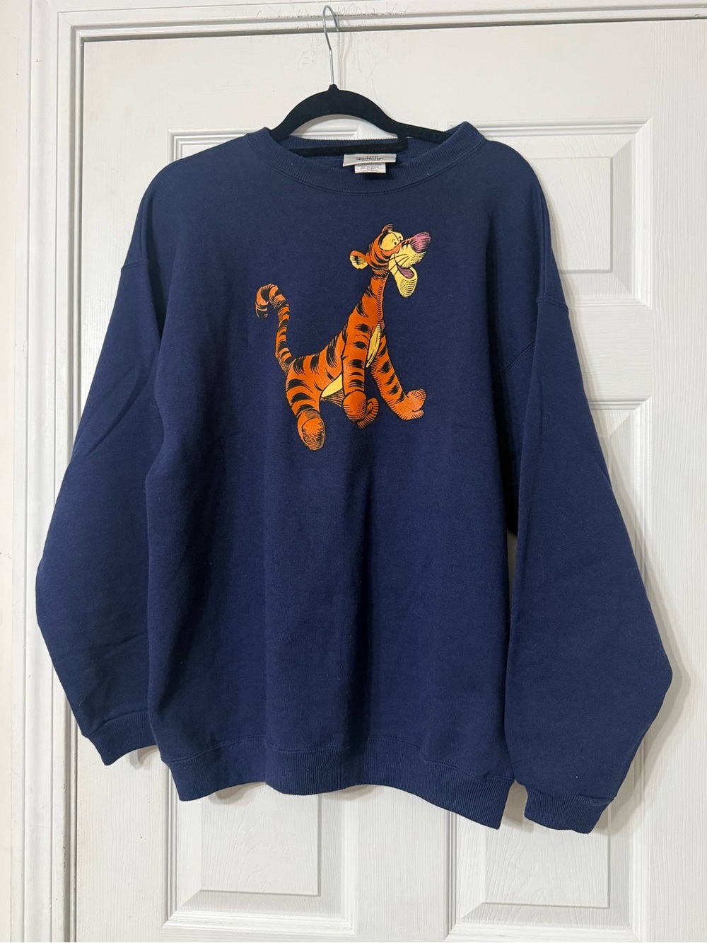 Vintage Disney Store Tigger Sweatshirt Crewneck Winnie the Pooh